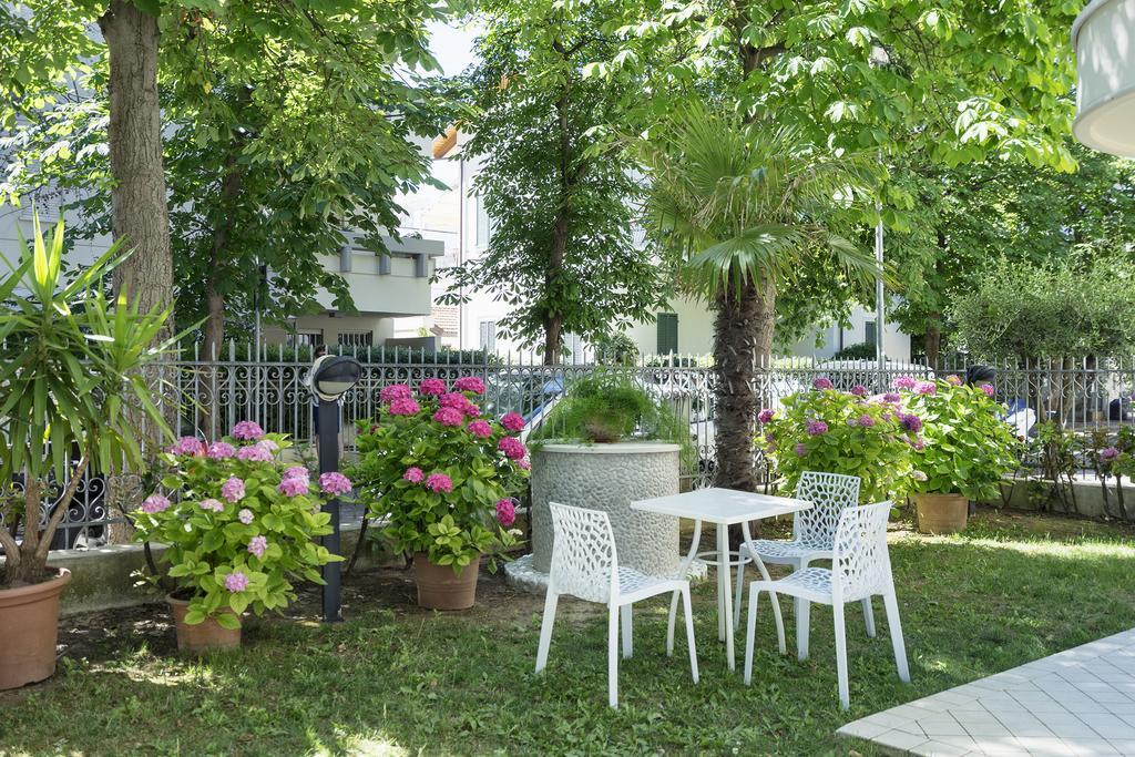 Residence Hamilton Riccione Ngoại thất bức ảnh